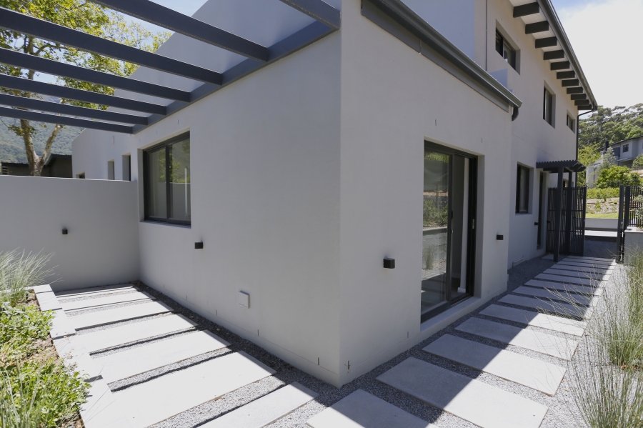 4 Bedroom Property for Sale in Bokkemanskloof Western Cape